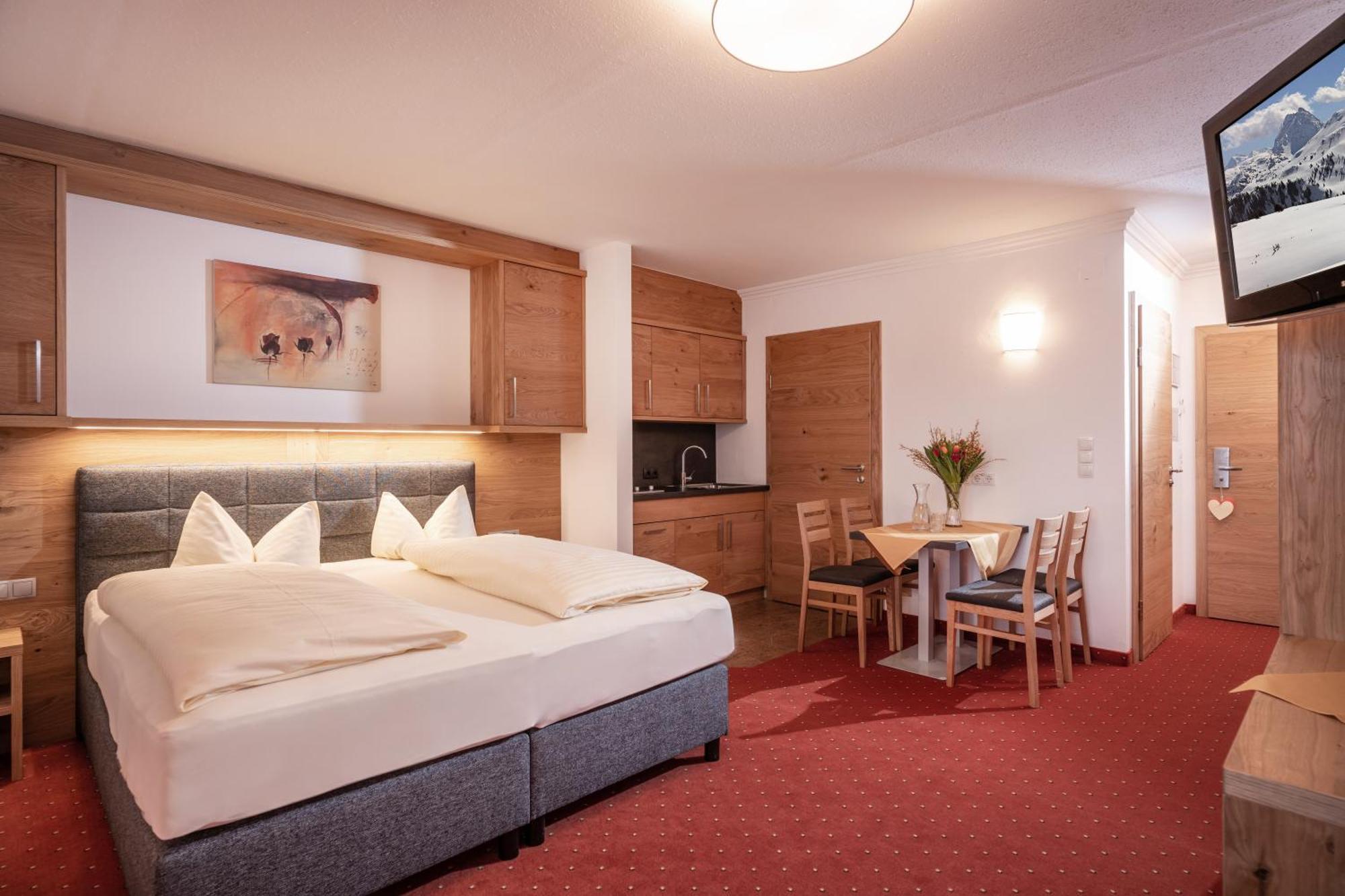 Hotel Kroneck Kirchberg in Tirol Eksteriør bilde