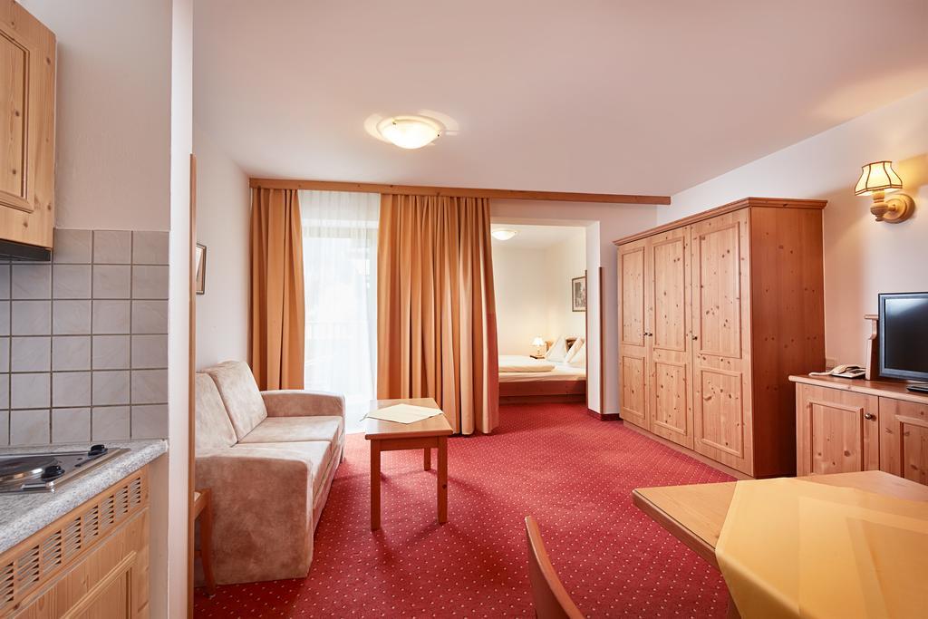 Hotel Kroneck Kirchberg in Tirol Eksteriør bilde
