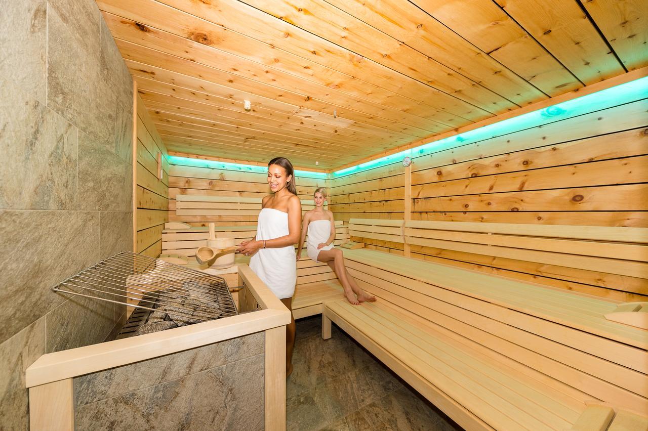Hotel Kroneck Kirchberg in Tirol Eksteriør bilde